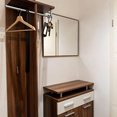Appartement Tolles Mit Offenem Kamin *