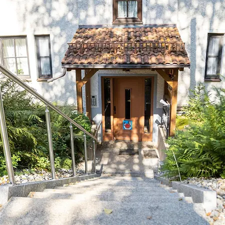 Appartement Tolles Mit Offenem Kamin